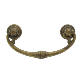 MANIGLIA OTTONE 03027  82X40 MM ANTICATO**