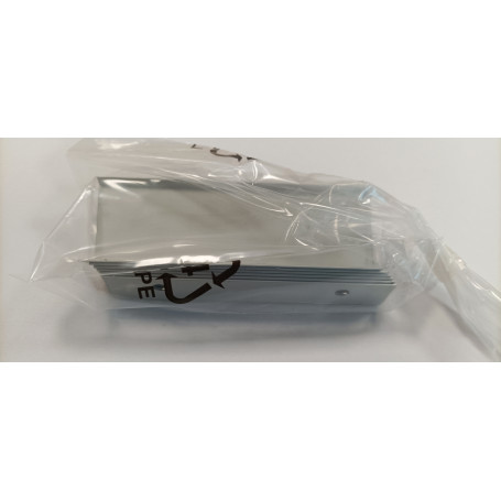 R MANIGLIE X KIT ARMADIO 3 ANTE + 4 CASSETTI 135X52X200H ROVERE