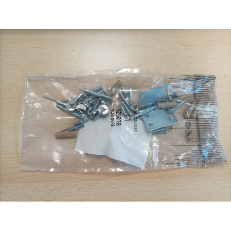 ZZ-ACCESSORI MONTAGGIO X KIT SCARPIERA 3R. LACCATO BIANCO 65X25X100